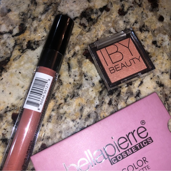 *NEW* Makeup Bundle - 90s Throwback Eyeshadow, Nude Lipstick, Highlighter - Picture 9 of 14